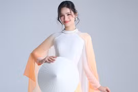 Chiếc áo dài đặc biệt của Hoa hậu Ý Nhi tại đấu trường "Miss World 2025"