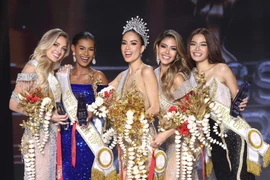 Ban tổ chức "Miss Global - Hoa hậu Toàn cầu 2025" xóa lời xin lỗi về hình ảnh "đường lưỡi bò" phi pháp?