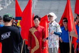 MV "Viết tiếp câu chuyện hòa bình" lập kỷ lục "triệu view", tiết lộ bất ngờ về êkip trẻ đứng sau