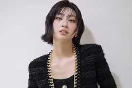 Hình ảnh khác lạ của Hoa hậu Lương Thùy Linh sau 6 năm đăng quang