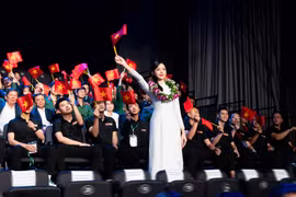 Hoa hậu Thanh Thủy được vinh danh "Gương mặt trẻ Việt Nam triển vọng 2024"