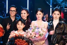 Mars Anh Tú nói lý do "không ngoại lệ" trong công việc với 2 con gái