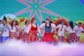 "Gala cười 2025" chủ đề "Bật tiếng cười lên" phát sóng tối mồng 2 Tết