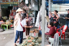 Hồ Ngọc Hà viết tiếp những chuyến đi thiện nguyện 