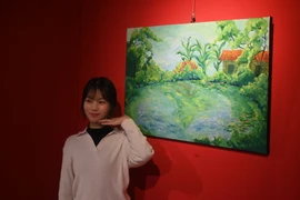 "Gò má em - Mảnh khói tàn": cuộc đối thoại của cô học trò 18 tuổi với nghệ thuật