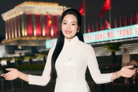 Ca sĩ Huyền Trang chia sẻ về màn trình diễn gây xúc động mạnh tại chương trình "Người là Hồ Chí Minh"