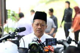 Malaysia điều tàu và máy bay giám sát hơn 100 tàu cá Trung Quốc