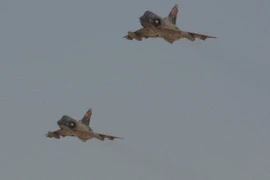 Không quân Ai Cập tiêu diệt 20 tên khủng bố IS tại Bắc Sinai