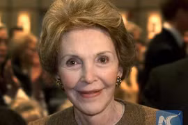 Cựu đệ nhất phu nhân Mỹ Nancy Reagan qua đời ở tuổi 94