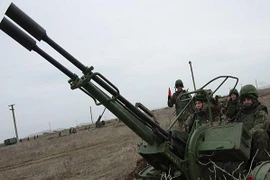 Nga bàn giao lô pháo phòng không ZU-23-2 đầu tiên cho người Kurd ở Iraq