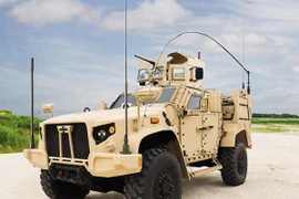 Lục quân mỹ đặt mua lô 657 xe bọc thép chống mìn JLTV đầu tiên