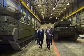 Nga chuẩn bị mở tour du lịch thăm nhà máy chế tạo xe tăng