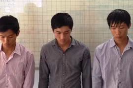 Bắt giữ nhóm sinh viên đánh người đàn ông gục chết bên vệ đường