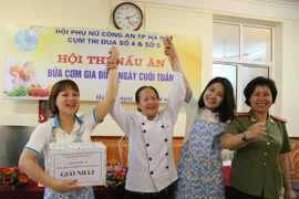 Sôi nổi hội thi nấu ăn phụ nữ cụm thi đua số 4 và 5 CATP. Hà Nội