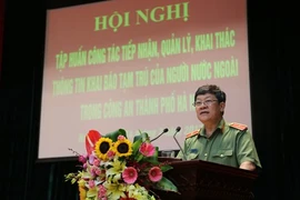 Quản lý thông tin tạm trú của người nước ngoài trên mạng Internet 