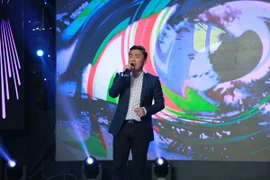 Lam Trường làm giám khảo chương trình "Trời sinh một cặp" 