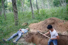 "Hot boy nổi loạn 2" hé lộ phân đoạn bị cắt bỏ, cái kết khác của phim