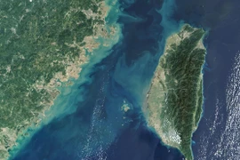 Việt Nam theo dõi sát tình hình tại eo biển Đài Loan