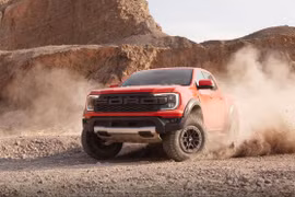 Ranger Raptor thế hệ mới viết lại luật chơi của giới Off-road