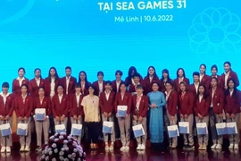 L’ORÉAL Việt Nam tặng quà tri ân các nữ vận động viên SEA Games 31