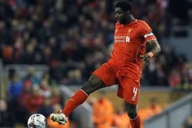 Người giúp việc nhà Kolo Toure tố bị đối xử như "nô lệ" 