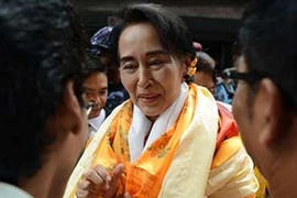 Bà Aung San Suu Kyi phải phẫu thuật đục thủy tinh thể