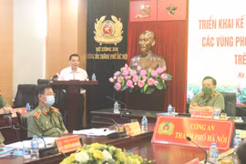 Hà Nội: Cảnh sát giao thông và Công an xã, phường, thị trấn cấp giấy đi đường để phòng ngừa Covid-19 