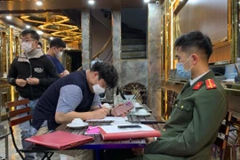 Quán karaoke trá hình sử dụng 'bóng cười' trong mùa dịch