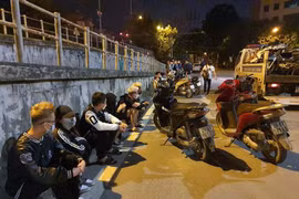 Đêm 21-11, Cảnh sát Giao thông và Hình sự Công an Hà Nội tổng lực truy quét các đối tượng tụ tập đua xe trái phép