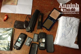 Mang súng K59 đi vận chuyển tiền