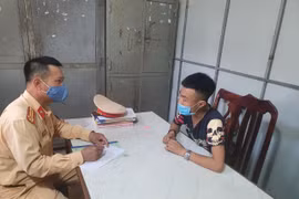 Truy nóng đối tượng tàng trữ ma túy trên cao tốc