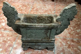 Gian nan hành trình tìm lại bát hương cổ hàng trăm năm tuổi bị đánh cắp ở Hà Nội
