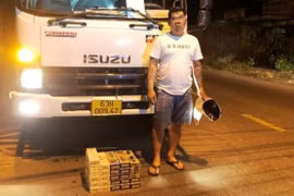 Liên tiếp lợi dụng xe luồng xanh vận chuyển hàng nghìn bao thuốc lá nhập lậu