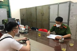 Xử phạt chủ tài khoản facebook bình luận xuyên tạc về phòng, chống dịch Covid-19 tại quận Cầu Giấy