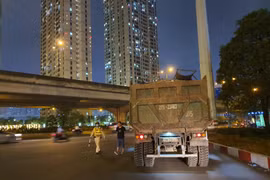 Quyết liệt xử lý vi phạm xe quá tải tại cửa ngõ phía Tây thành phố