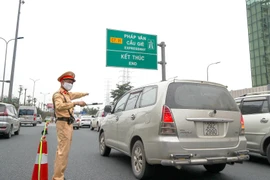 Không để ùn tắc, lái xe vi phạm nồng độ cồn, ma túy trong ngày giỗ Tổ
