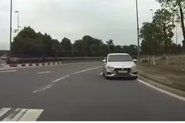Phạt 4 triệu đồng lái xe đi ngược chiều trên phố