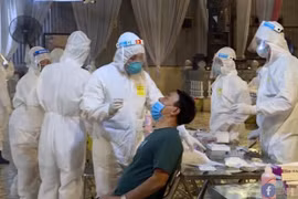 Bắc Ninh: Công nhân có kết quả xét nghiệm âm tính mới được tiếp tục làm việc