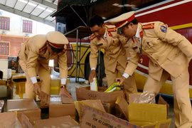 Cảnh sát giao thông toàn quốc đồng loạt ra quân bảo vệ Tết Nguyên đán 2021