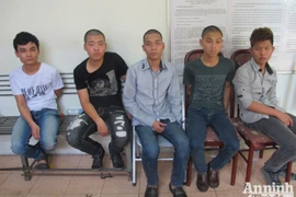  Đòi nợ bằng "bom" mắm tôm trộn dầu luyn