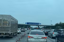 Cục Cảnh sát giao thông yêu cầu xả trạm thu phí khi xảy ra ùn tắc sau Tết