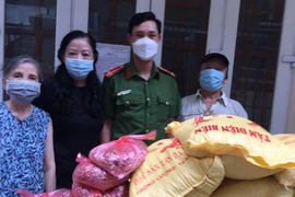 Trao yêu thương, nhận nụ cười cùng nhân lên sức mạnh vượt qua đại dịch Covid-19