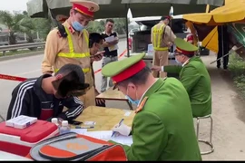 Lái xe dương tính với ma túy phóng xe như "bay" trên cao tốc