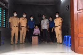 Tri ân công lao đóng góp của các gia đình thương binh, liệt sỹ