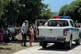 Cảnh sát giao thông đưa sản phụ sắp sinh con đến bệnh viện an toàn