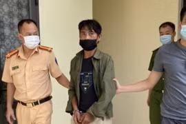 Giấu ma túy, phóng xe như bay trên đèo cũng không thoát khỏi CSGT