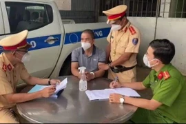 Trong chống ùn tắc, ngoài kiểm soát chặt phòng Covid-19 xâm nhập Thủ đô