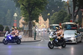 Phó Thủ tướng Thường trực biểu dương lực lượng CSGT toàn quốc