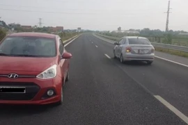 Phạt 17 triệu đồng nữ lái xe đi ngược chiều trên cao tốc