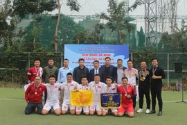 CAQ Cầu Giấy đoạt Á quân giải bóng đá mi ni 